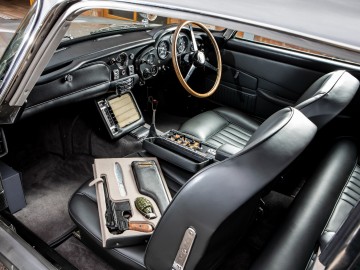 Aston Martin DB5 Jamesa Bonda do kupienia